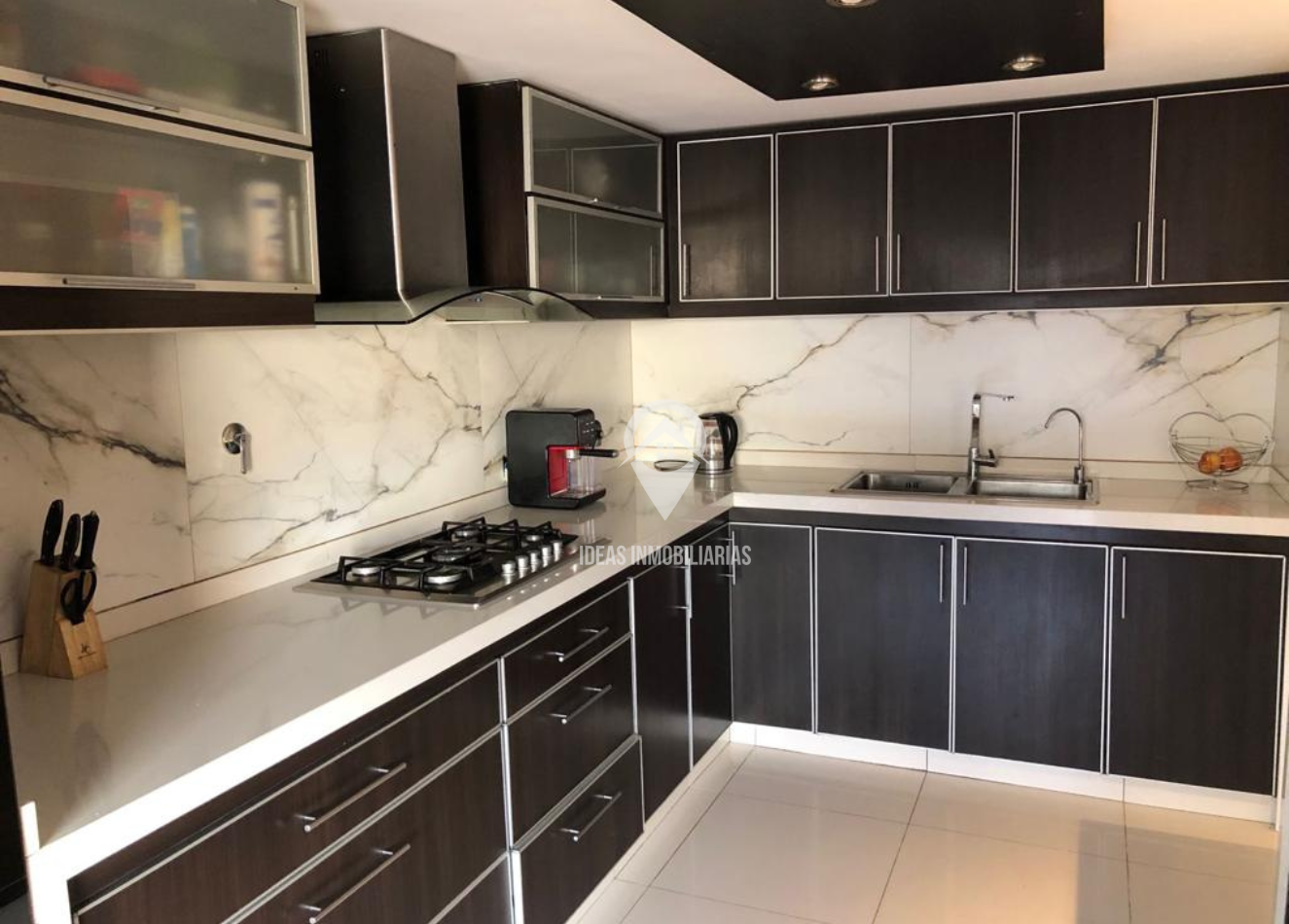 Casa de Lujo en Venta - Calle Loncopue 1400 