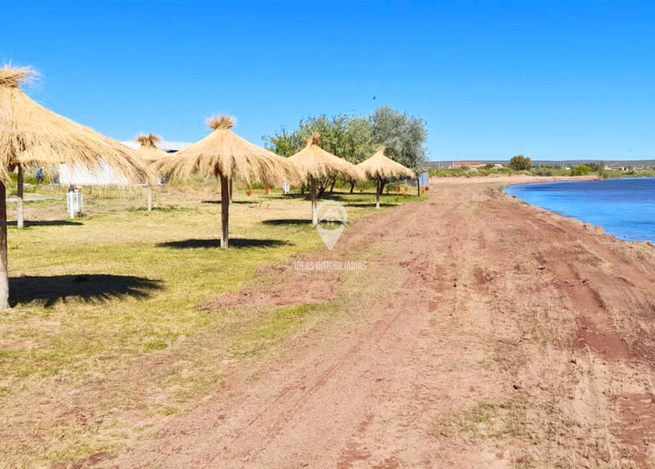 Construccion de casa en el Lago Marimenuco