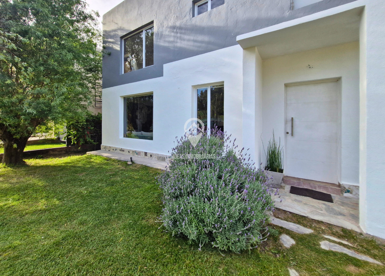 Casa en Venta en B° Cerrado Costa Rio | Neuquen Capital