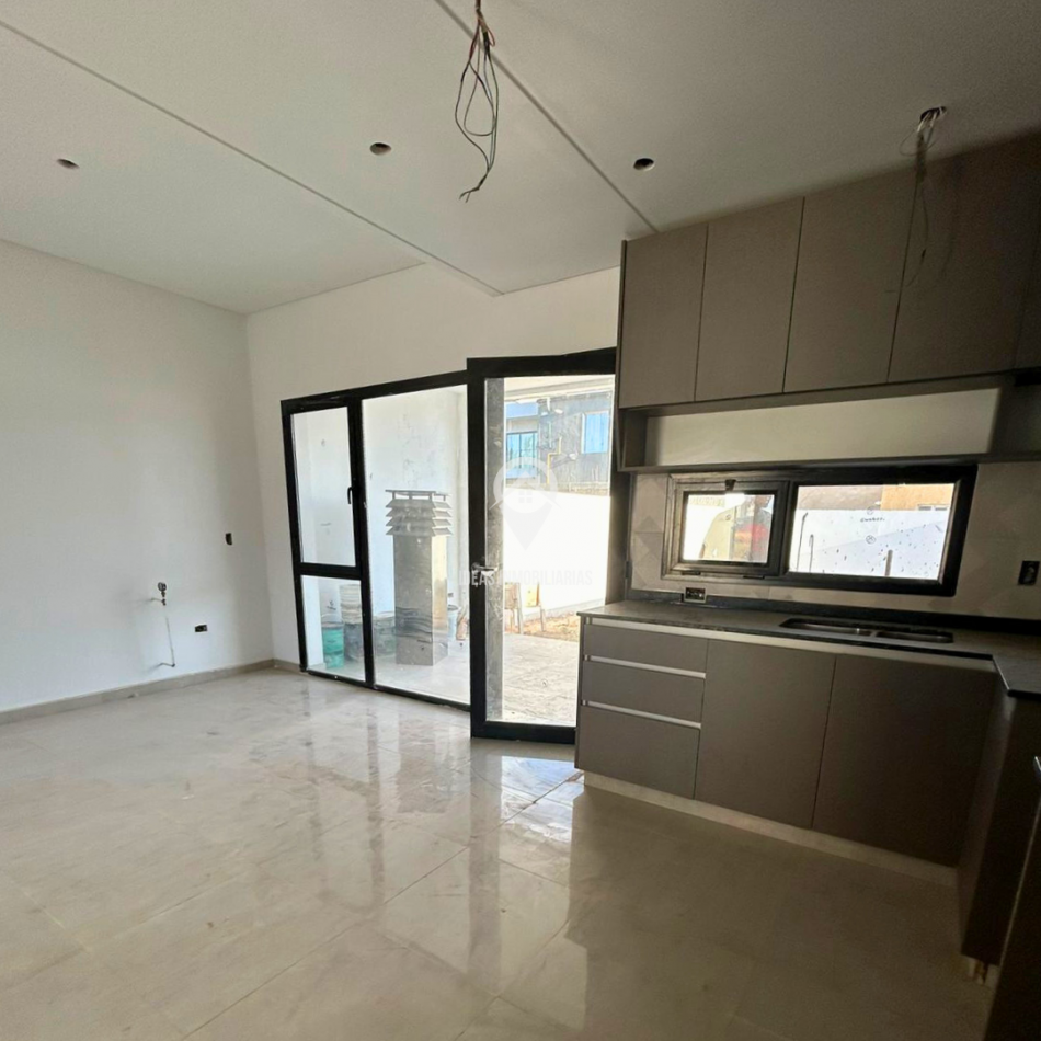 Duplex a Estrenar en Loteo Fulciniti | Centenario