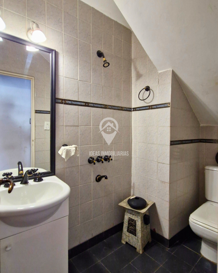 Casa 3 dormitorios en esquina | Santa Genoveva - Neuquen Capital 