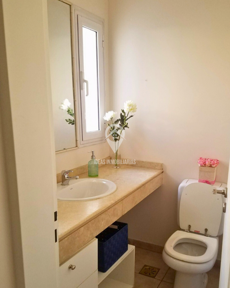 Casa 4 Dormitorios en Manzanar 7 - Cipolletti 