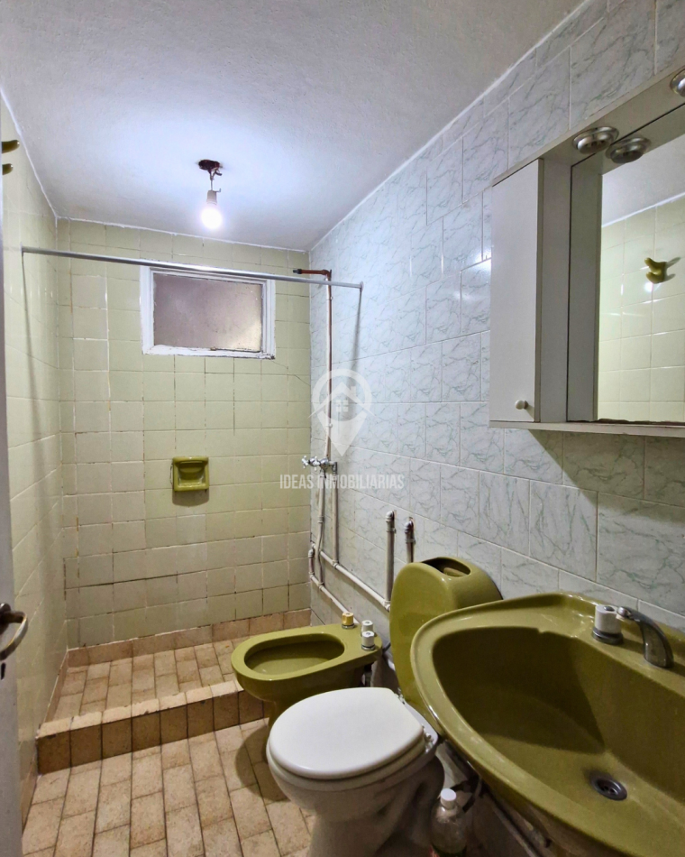 Casa de 3 Dormitorios a refaccionar | Barrio Belgrano - Neuquen Capital