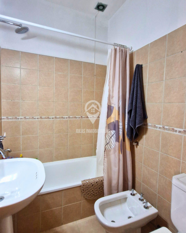 Casa 4 dormitorios | Quincho + Pileta | Cipolletti 