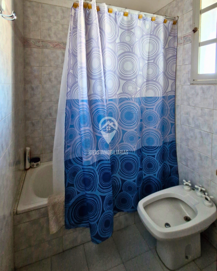 Departamento 3 dormitorios + Cochera — Int. Pedro Linares 100 